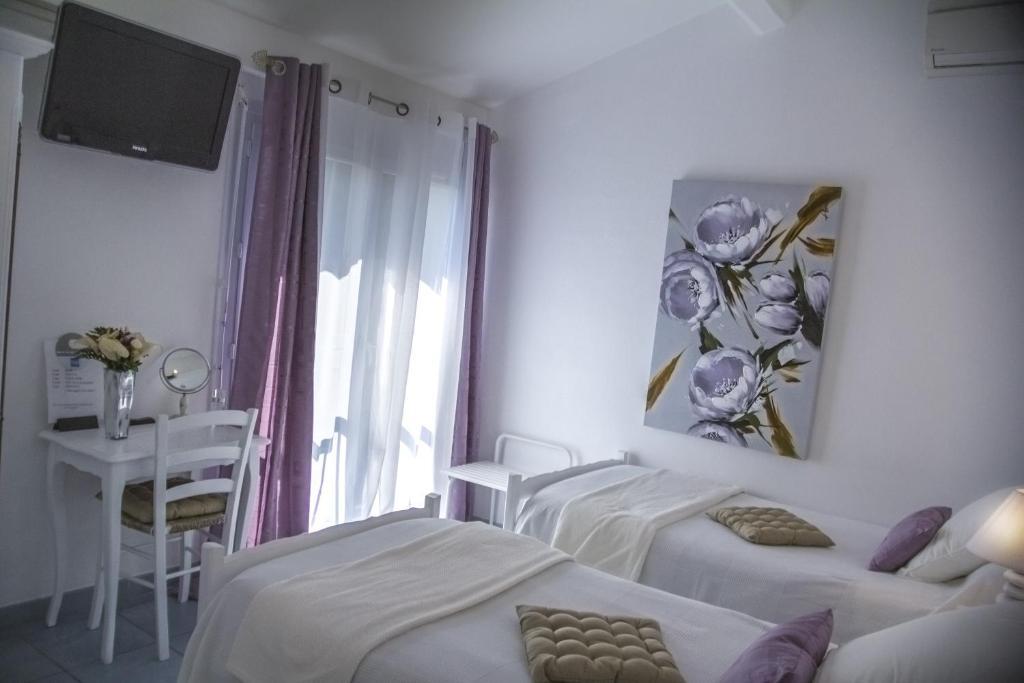 Hôtel Le Méditerranée Hyères Habitación foto
